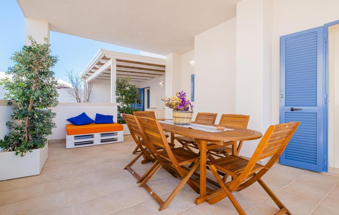 Villette Lux Fronte Spiaggia - Torre Pali Εξωτερικό φωτογραφία