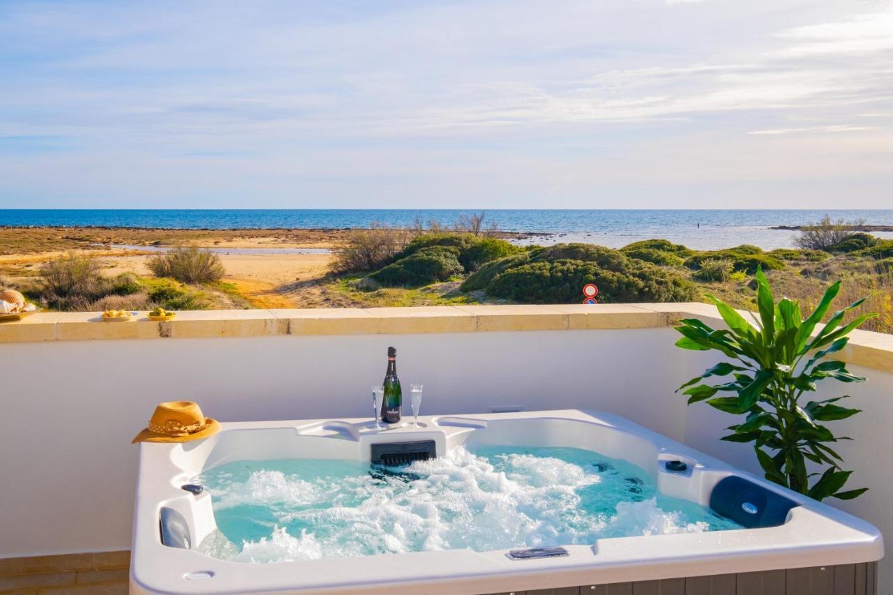 Villette Lux Fronte Spiaggia - Torre Pali Εξωτερικό φωτογραφία