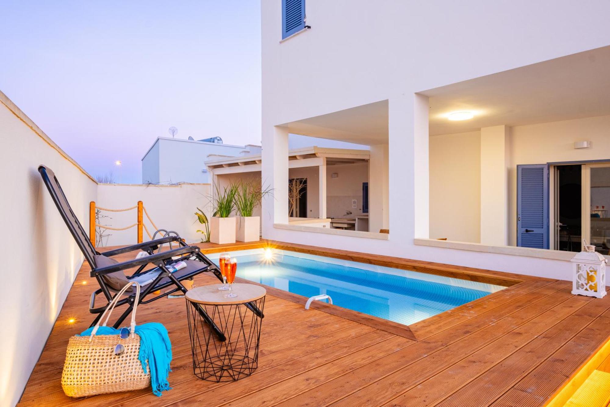 Villette Lux Fronte Spiaggia - Torre Pali Εξωτερικό φωτογραφία