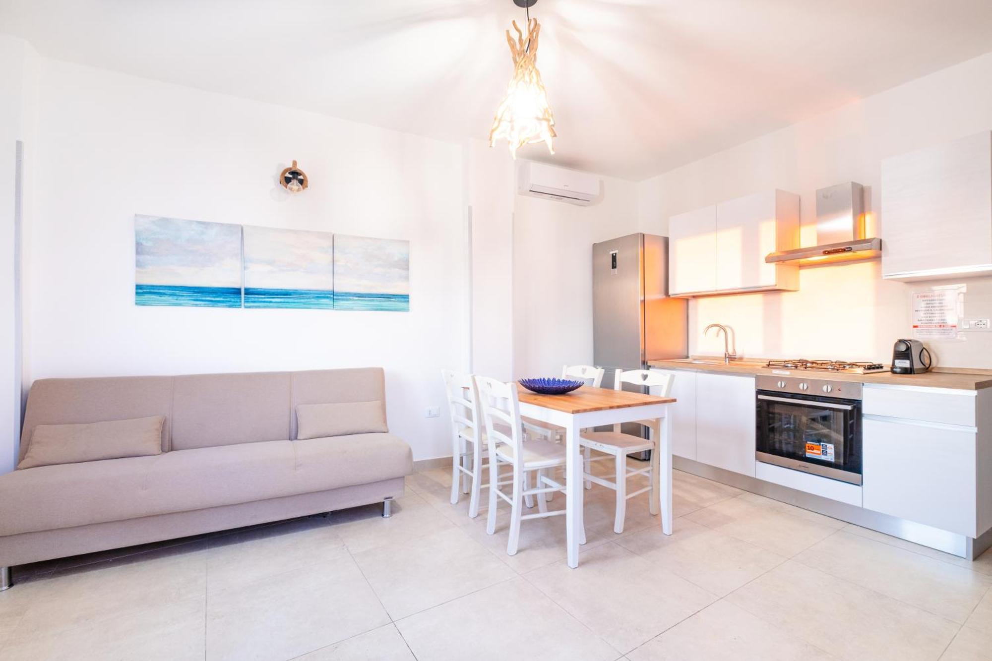 Villette Lux Fronte Spiaggia - Torre Pali Εξωτερικό φωτογραφία