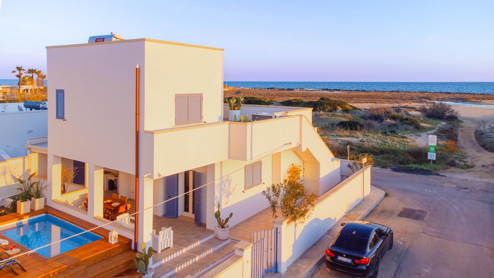 Villette Lux Fronte Spiaggia - Torre Pali Εξωτερικό φωτογραφία